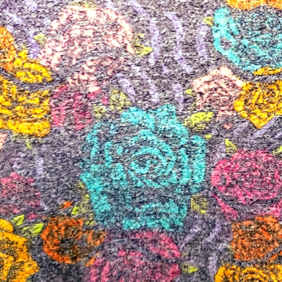 Lularoe Carly T-Shirt dress size XS (2\4) - Picture 3 of 4